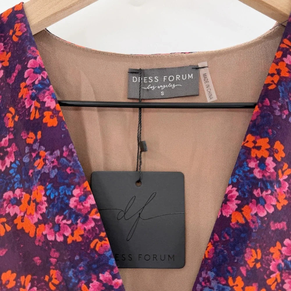 Dress Forum Short Sleeve Floral Button Front Midi Dress in Purple Red Size S NWT - Picture 6 of 13